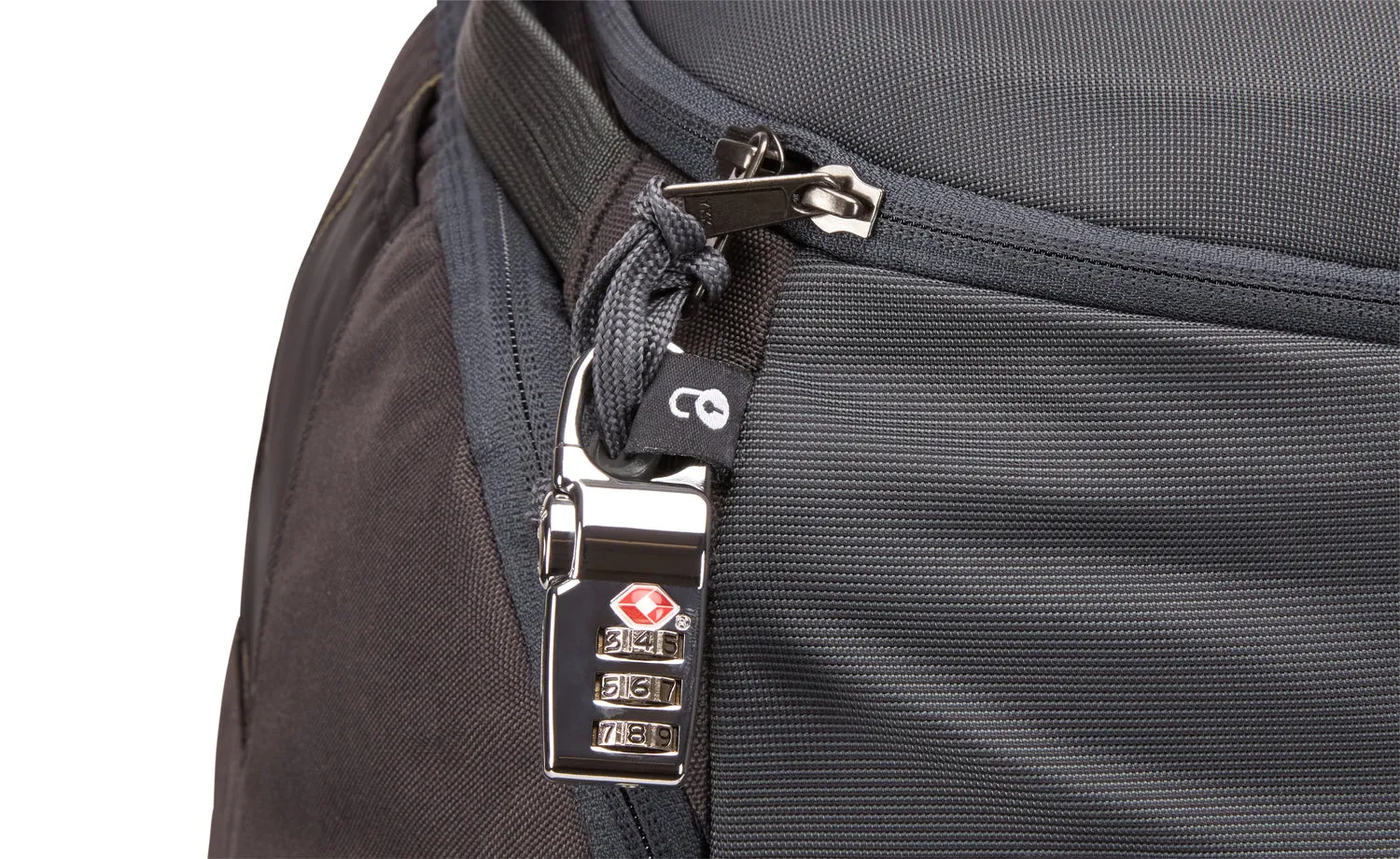 Thule Landmark 70L Backpacking Pack